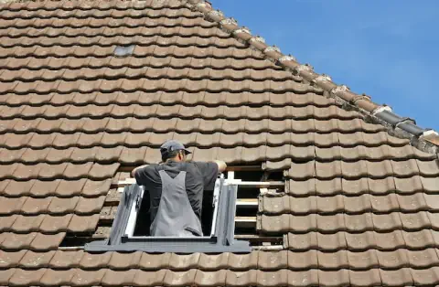 Pose de velux - Montjaux